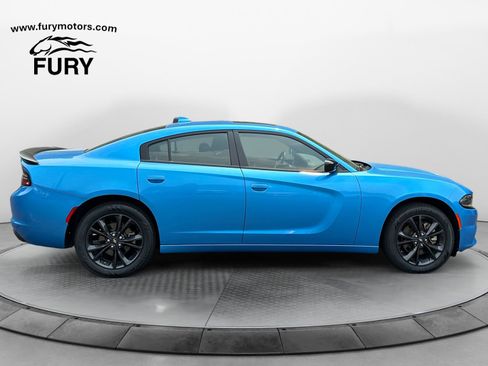 Used 2023 Dodge Charger SXT w/ Blacktop Package AWD/4WD image 2