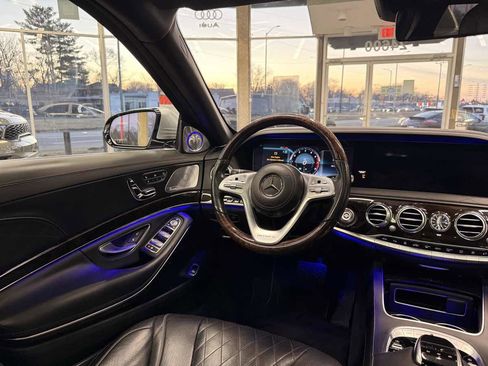 Used 2018 Mercedes-Benz Maybach S 560 4MATIC image 58