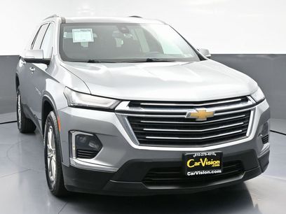 Used 2023 Chevrolet Traverse LT w/ LPO, Floor Liner Package