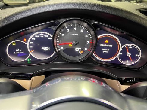 Used 2023 Porsche Cayenne image 26