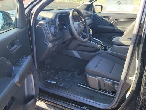 New 2026 Chevrolet Colorado Trail Boss AWD/4WD image 18