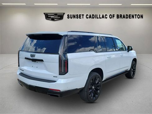 New 2026 Cadillac Escalade ESV Platinum Sport w/ LPO, ONYX Package image 4