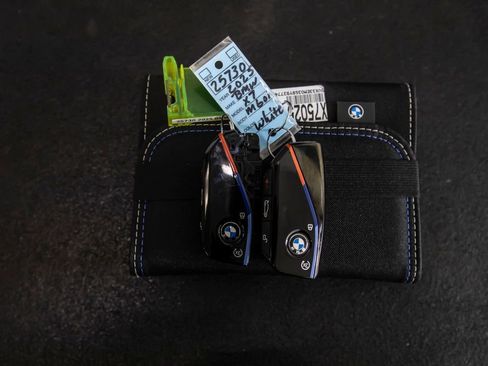 Used 2025 BMW X7 M60i image 55