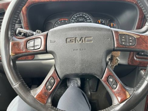 Used 2004 GMC Sierra 3500 SLT w/ Skid Plate Package AWD/4WD image 14