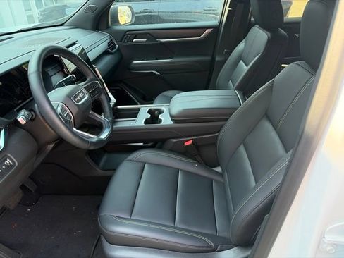 Used 2024 GMC Acadia Elevation w/ Black Edition AWD/4WD image 15