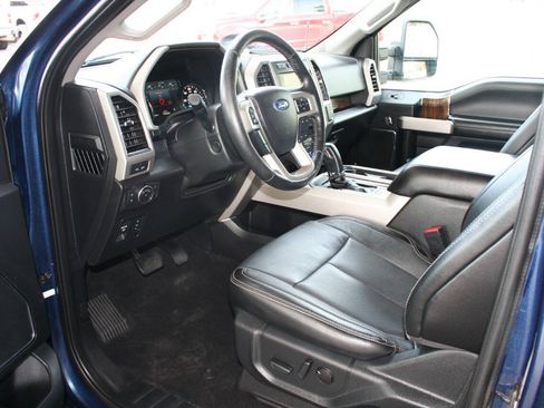 Used 2020 Ford F150 Lariat w/ Equipment Group 502A Luxury AWD/4WD image 13