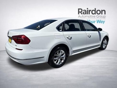 Used 2016 Volkswagen Passat 1.8T S FWD image 5