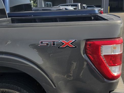 Used 2021 Ford F150 XL w/ STX Appearance Package RWD image 8