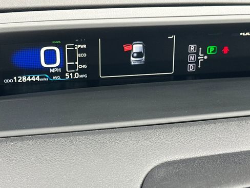 Used 2017 Toyota Prius Three image 34