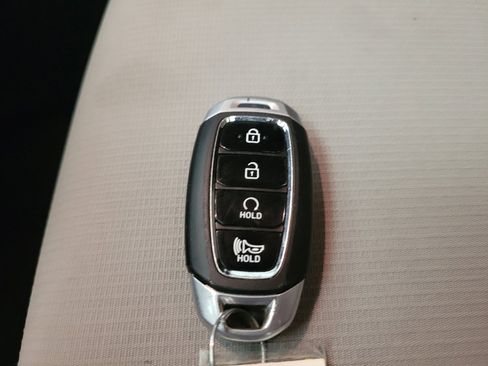 Used 2021 Hyundai Venue SEL w/ Premium Package FWD image 32