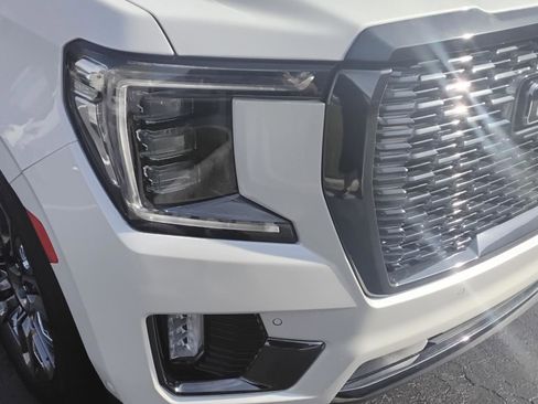 Used 2024 GMC Yukon Denali Ultimate image 8