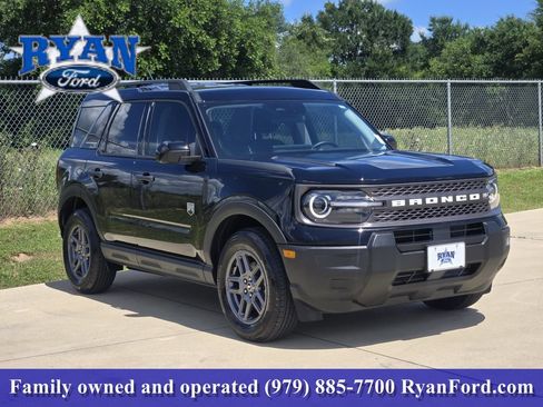 Certified 2025 Ford Bronco Sport Big Bend AWD/4WD image 2