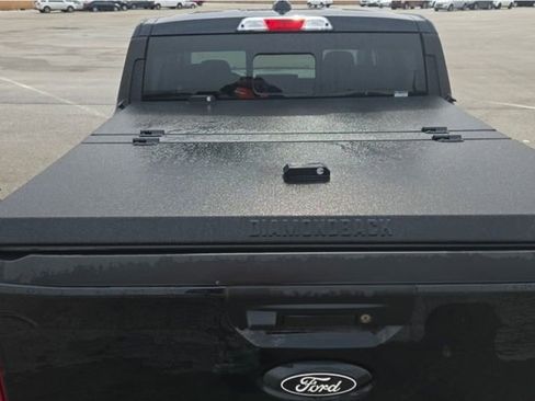 Used 2025 Ford Maverick Lariat w/ Black Appearance Package image 12