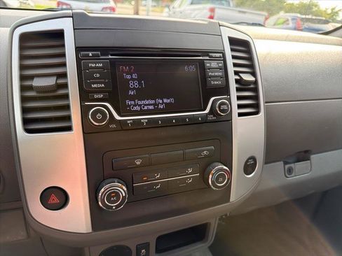 Used 2018 Nissan Frontier S RWD image 18