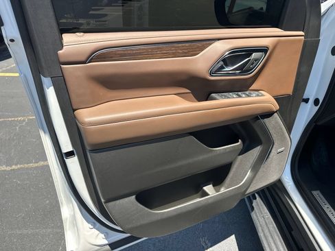 Used 2024 Chevrolet Tahoe High Country w/ Advanced Technology Package AWD/4WD image 10