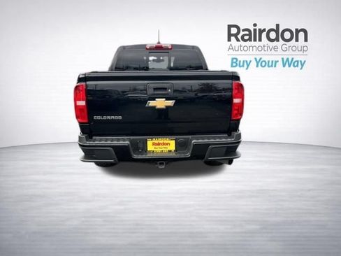 Used 2017 Chevrolet Colorado Z71 AWD/4WD image 6