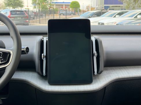 New 2026 Volvo EX30 Plus w/ Climate Package image 12