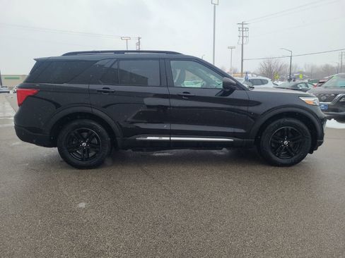 Used 2020 Ford Explorer XLT w/ Equipment Group 202A image 7