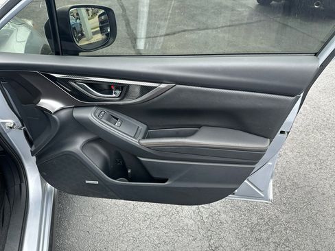 Used 2018 Subaru Crosstrek 2.0i Limited image 9