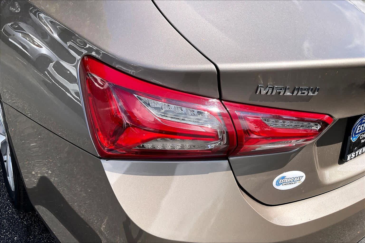 Used 2022 Chevrolet Malibu LT FWD image 28