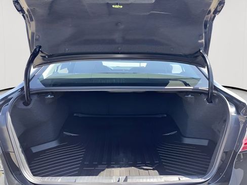 Used 2022 Subaru Legacy Premium image 11