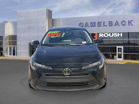 Used 2023 Toyota Corolla LE FWD image 10