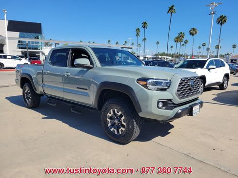 Certified 2023 Toyota Tacoma TRD Off-Road w/ Black Out Package (TMS) image 2