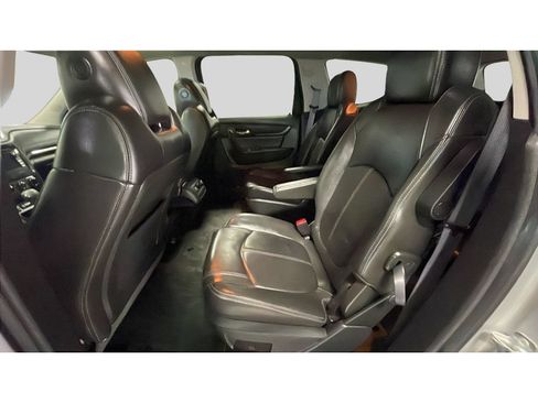 Used 2015 Chevrolet Traverse LT FWD image 16