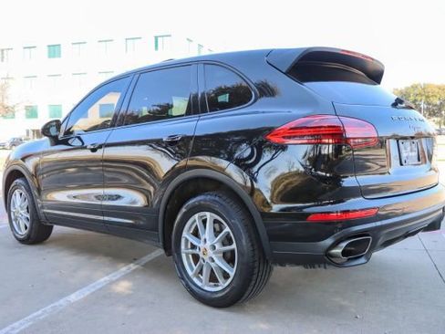 Used 2016 Porsche Cayenne image 5