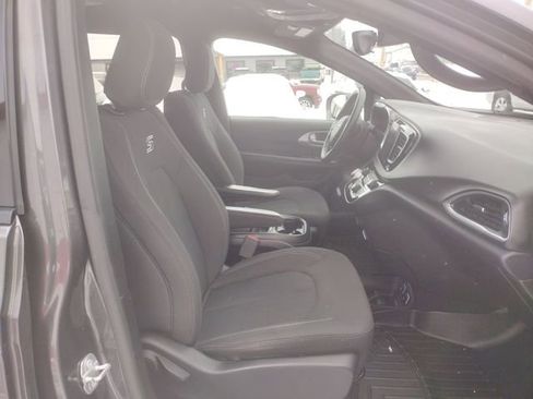 Used 2018 Chrysler Pacifica Touring Plus w/ S Appearance Package image 22