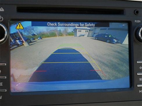 Used 2016 GMC Acadia SLE image 23