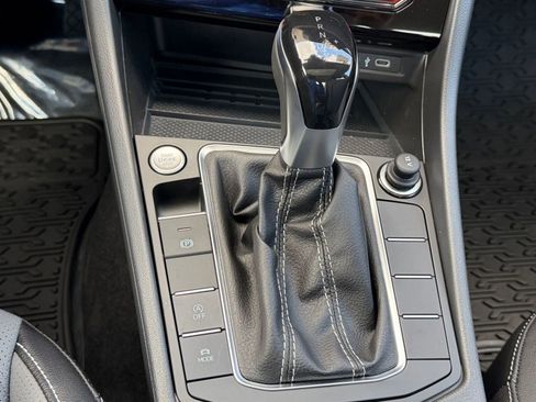 New 2026 Volkswagen Jetta SEL FWD image 16