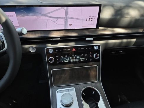 New 2026 Genesis GV80 2.5T Advanced image 24