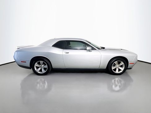 Used 2021 Dodge Challenger SXT RWD image 11