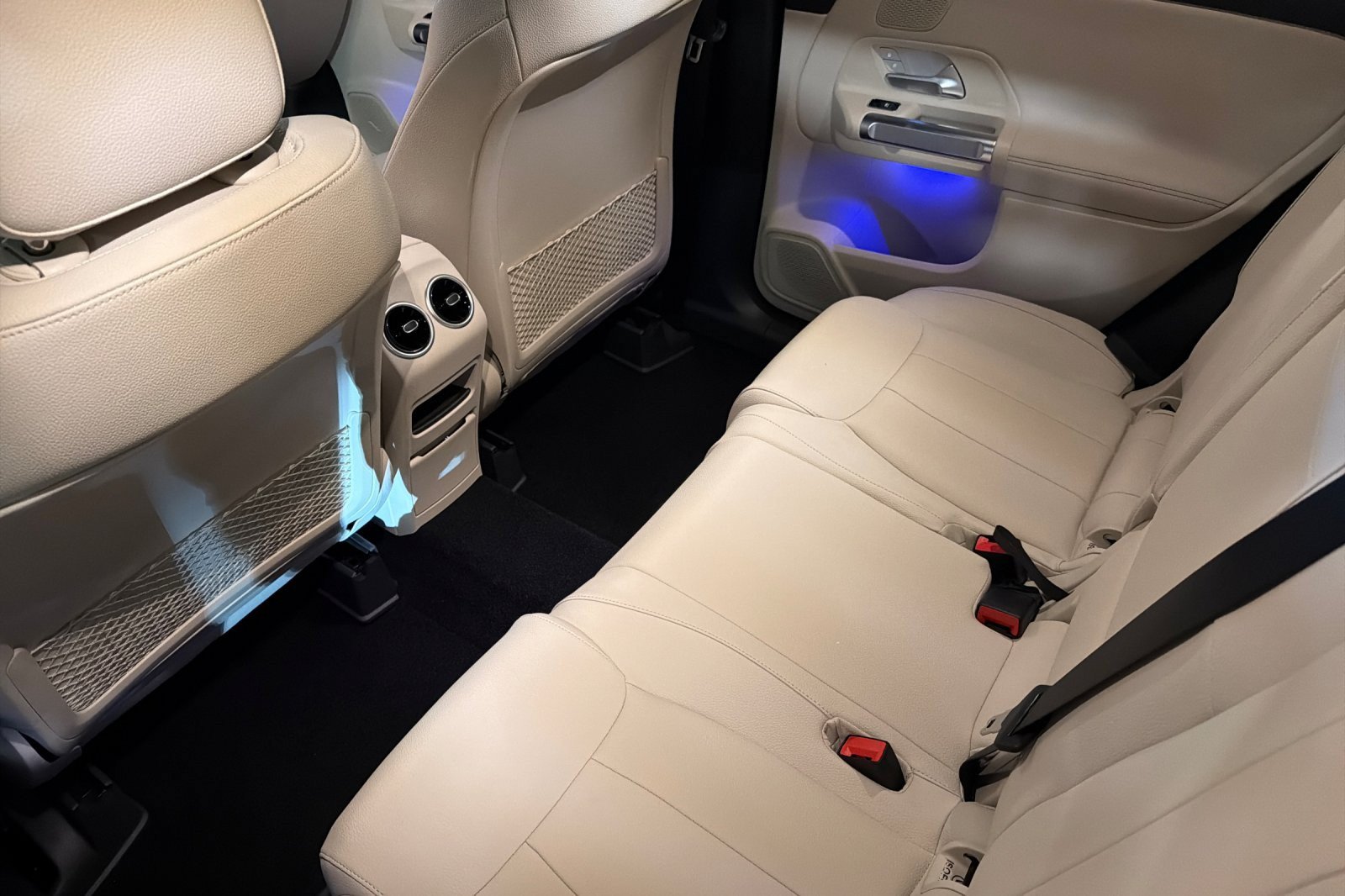 New 2026 Mercedes-Benz GLB 250 image 11
