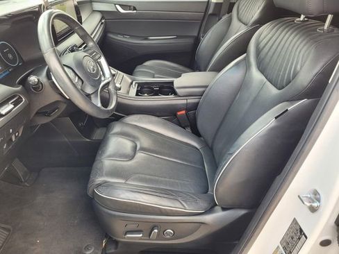 Used 2023 Hyundai Palisade Limited w/ Cargo Package FWD image 15