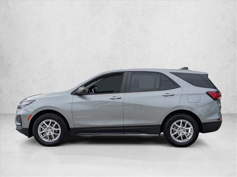 Used 2024 Chevrolet Equinox LS image 9