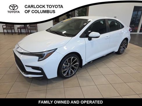 Used 2025 Toyota Corolla SE FWD image 4