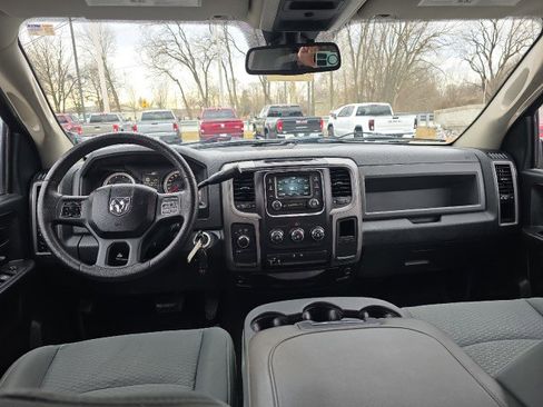 Used 2014 RAM 1500 Express image 17