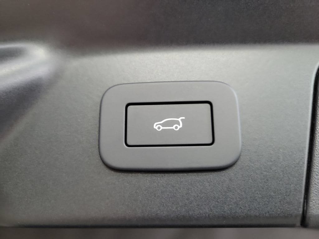 New 2026 Land Rover Range Rover Velar S AWD/4WD image 30