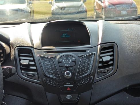 Used 2017 Ford Fiesta SE FWD image 20