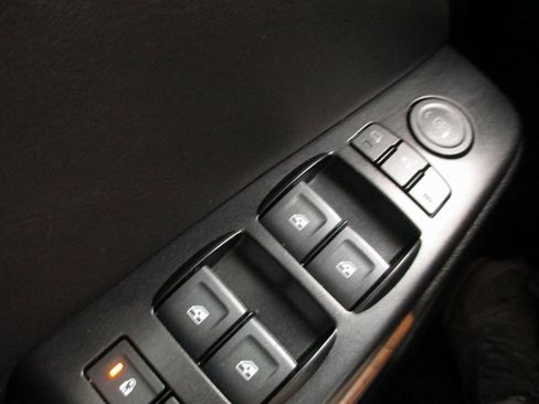 Used 2020 GMC Yukon Denali w/ Denali Ultimate Package image 31