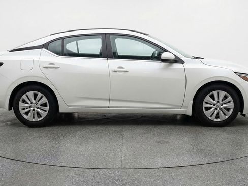 Used 2025 Nissan Sentra S FWD image 8