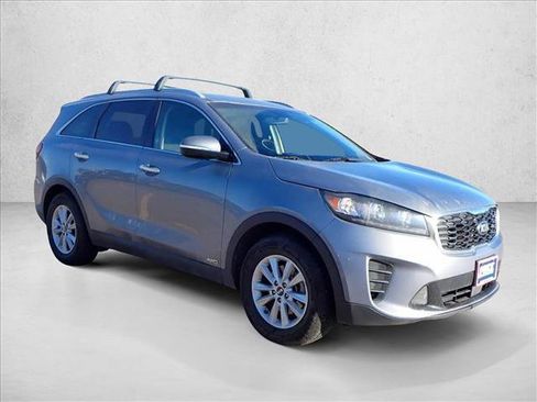 Used 2020 Kia Sorento LX w/ LX I4 Convenience Package image 15