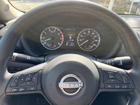 Used 2025 Nissan Sentra S FWD image 28