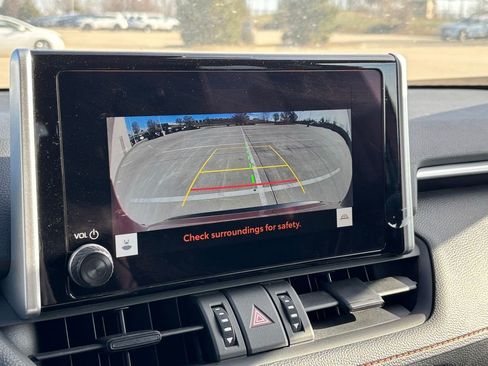 Used 2024 Toyota RAV4 Adventure image 22