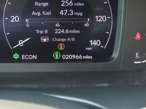 Certified 2025 Honda Civic Sport Touring image 28