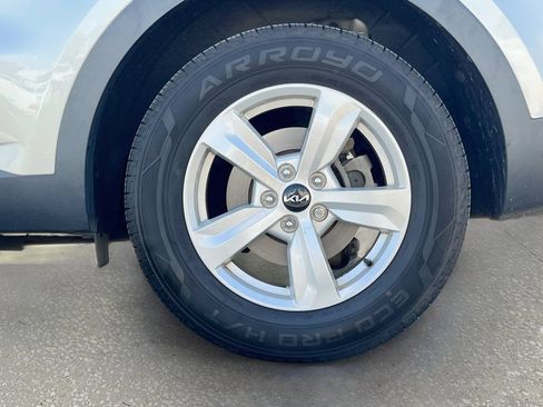 Used 2022 Kia Sorento LX FWD image 28