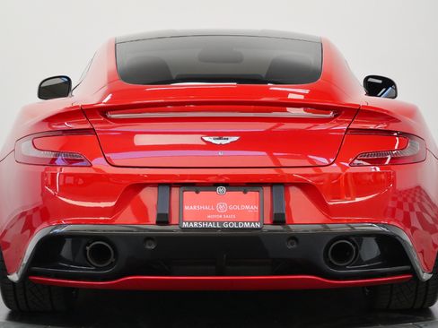 Used 2014 Aston Martin Vanquish Coupe RWD image 8