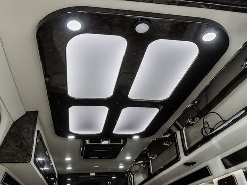 Used 2022 Mercedes-Benz Sprinter 3500 image 31